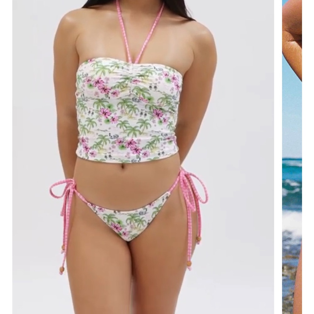 Eyla tie side bikini bottoms! Brand new just missing a bead!!!
